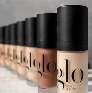 Glo Skin Beauty Luminous Liquid Mineral Foundation Makeup with SPF 18 (Naturelle) - Improves Uneven Skin Tone, Smooths & Corrects Imperfections, Sheer to Medium Coverage, Dewy Finish